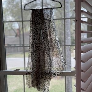 Large animal print scarf